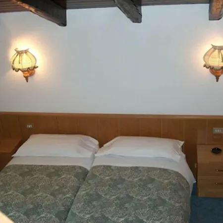 Ottoz Meuble 3*