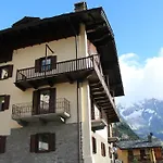 Ottoz Meuble Courmayeur