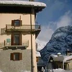 Ottoz Meuble Hotel Courmayeur