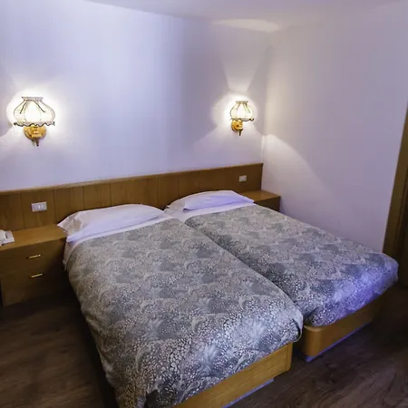 Ottoz Meuble فندق 3*