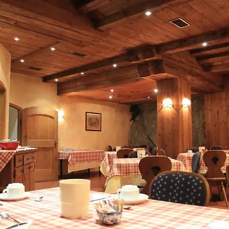 Hotel Ottoz Meuble 3*