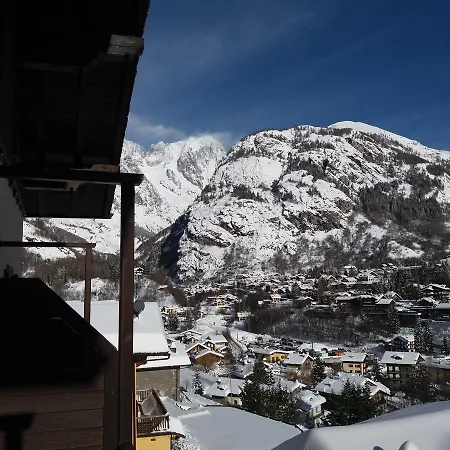 Ottoz Meuble Hotel Courmayeur