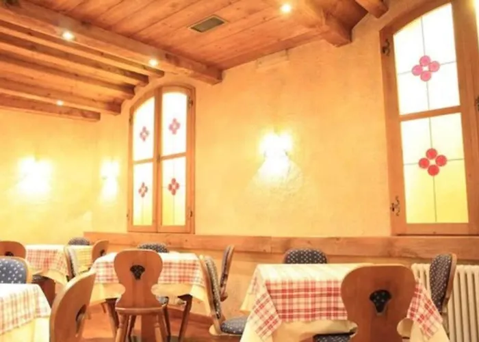 Ottoz Meublé 3* Courmayeur