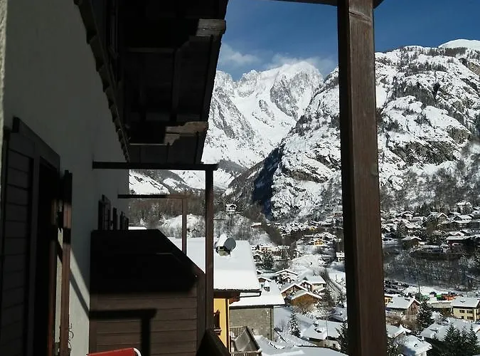 Ottoz Meublé Hotel 3*