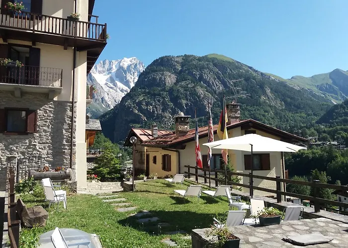 Ottoz Meublé Hotel 3*