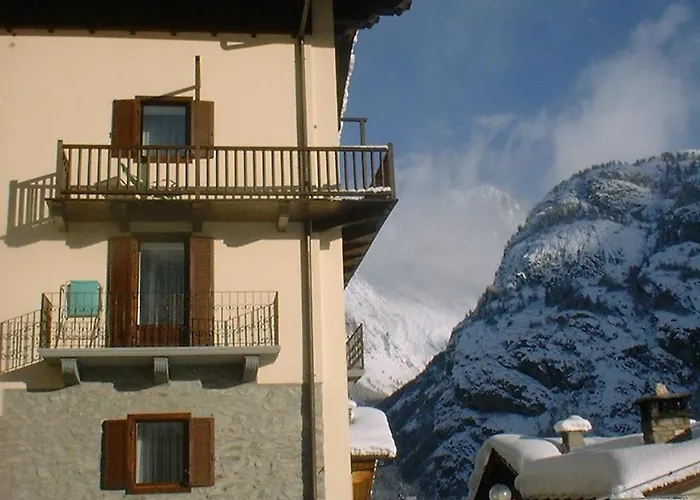 Ottoz Meublé Hotel Courmayeur