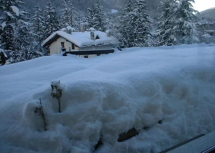 Hotel Ottoz Meublé Courmayeur